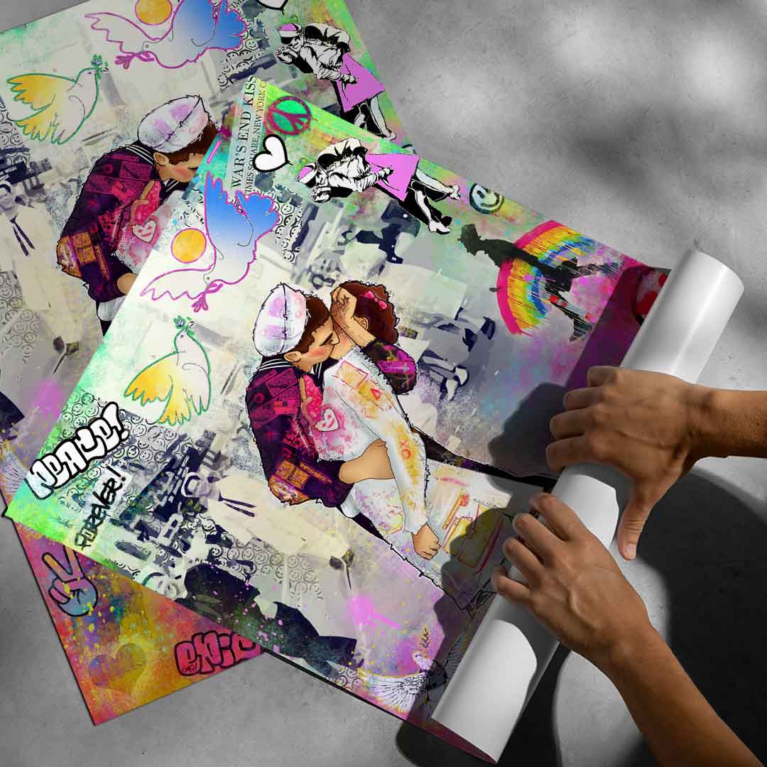 War's End: Pop Graffiti Kiss in Times Square Wall Art - Image 5