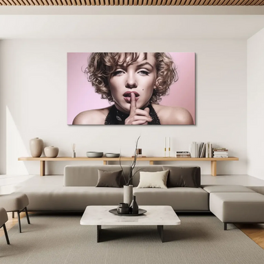 Elegant fashion wall art featuring a vintage Hollywood-inspired icon on canvas.