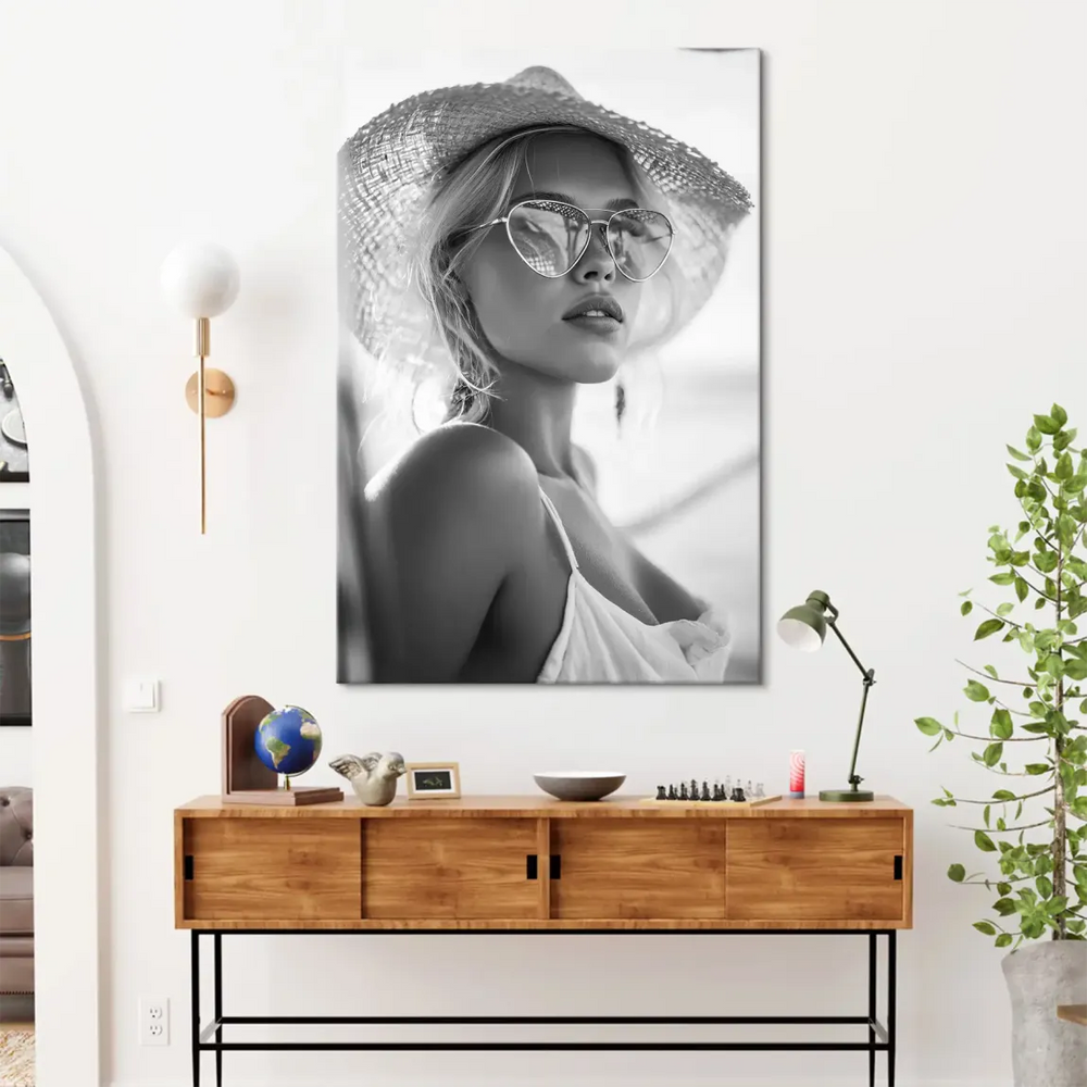 Canvas print blending Hollywood glamour with contemporary fashion