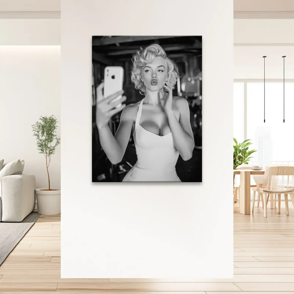 Marilyn Monroe Selfie Canvas Wall Art - Vintage Pop Art - Image 4